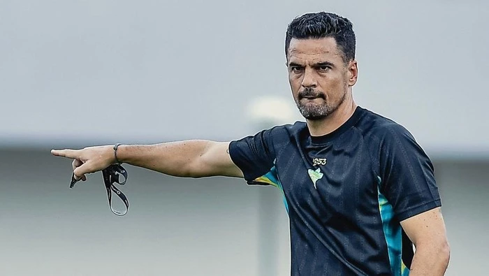 Debut Carlos Pena di Persita, Langsung Hadapi Mantan