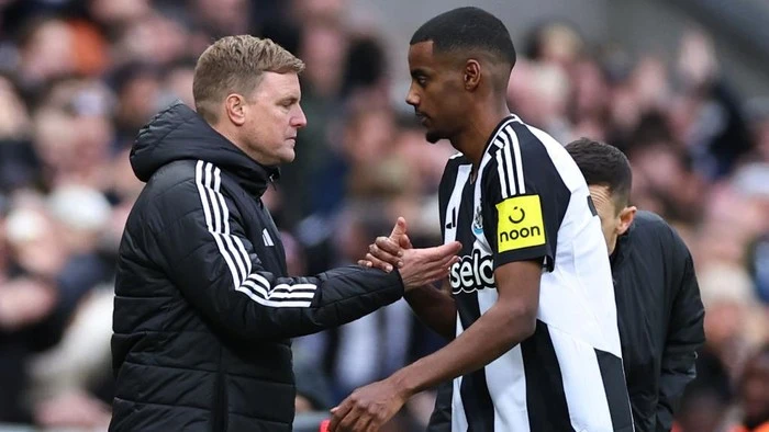 Newcastle Siap Terima Isak Lagi