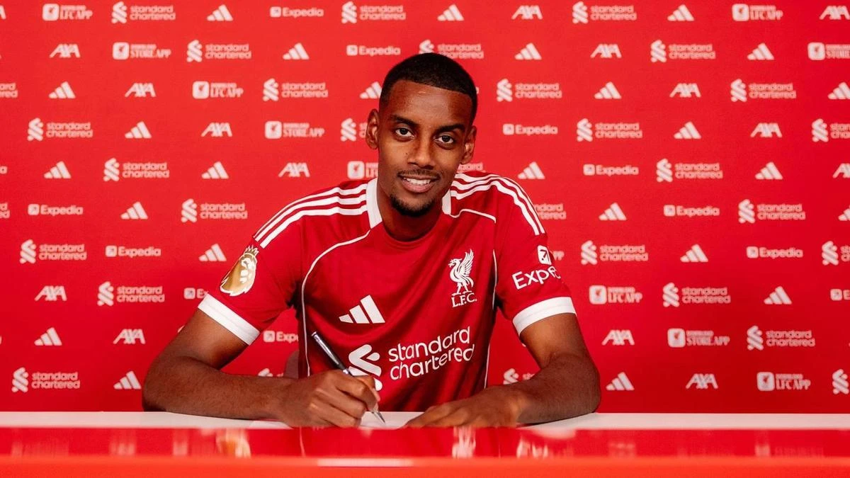 Pemain Newcastle Tak Dendam dengan Isak