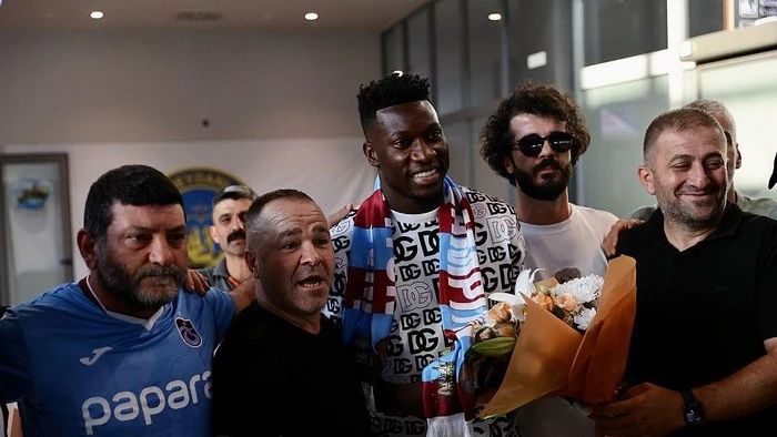 Sah! MU Pinjamkan Onana ke Trabzonspor